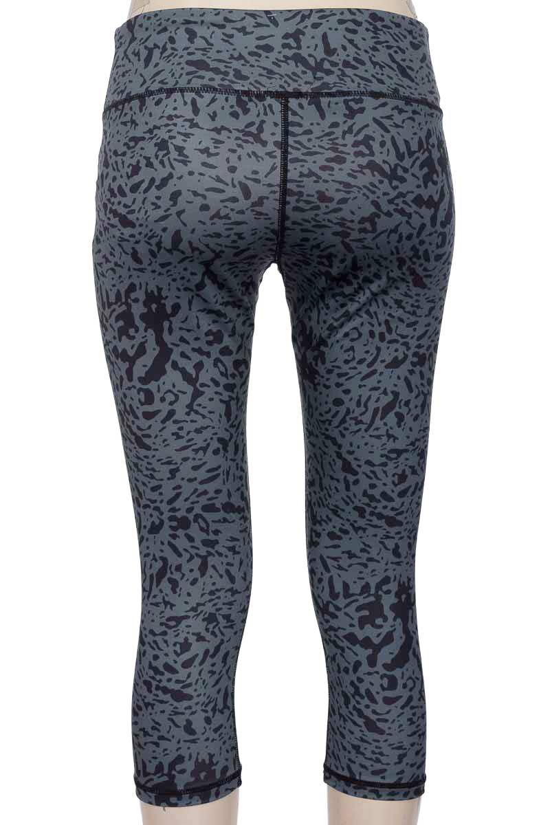 Ropa Deportiva / Salida de Baño color Gris - Lili pink