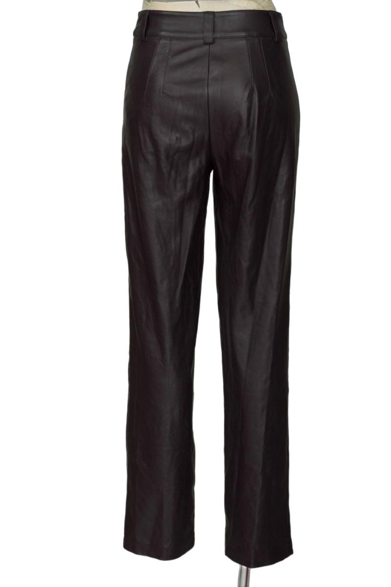 Pantalones color Vinotinto - Amisu