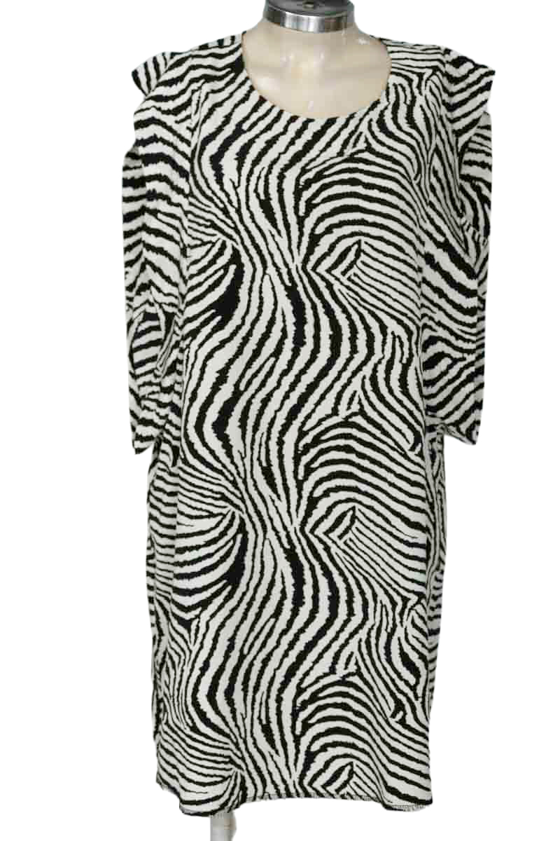 Vestido / Enterizo color Negro - Lumiére