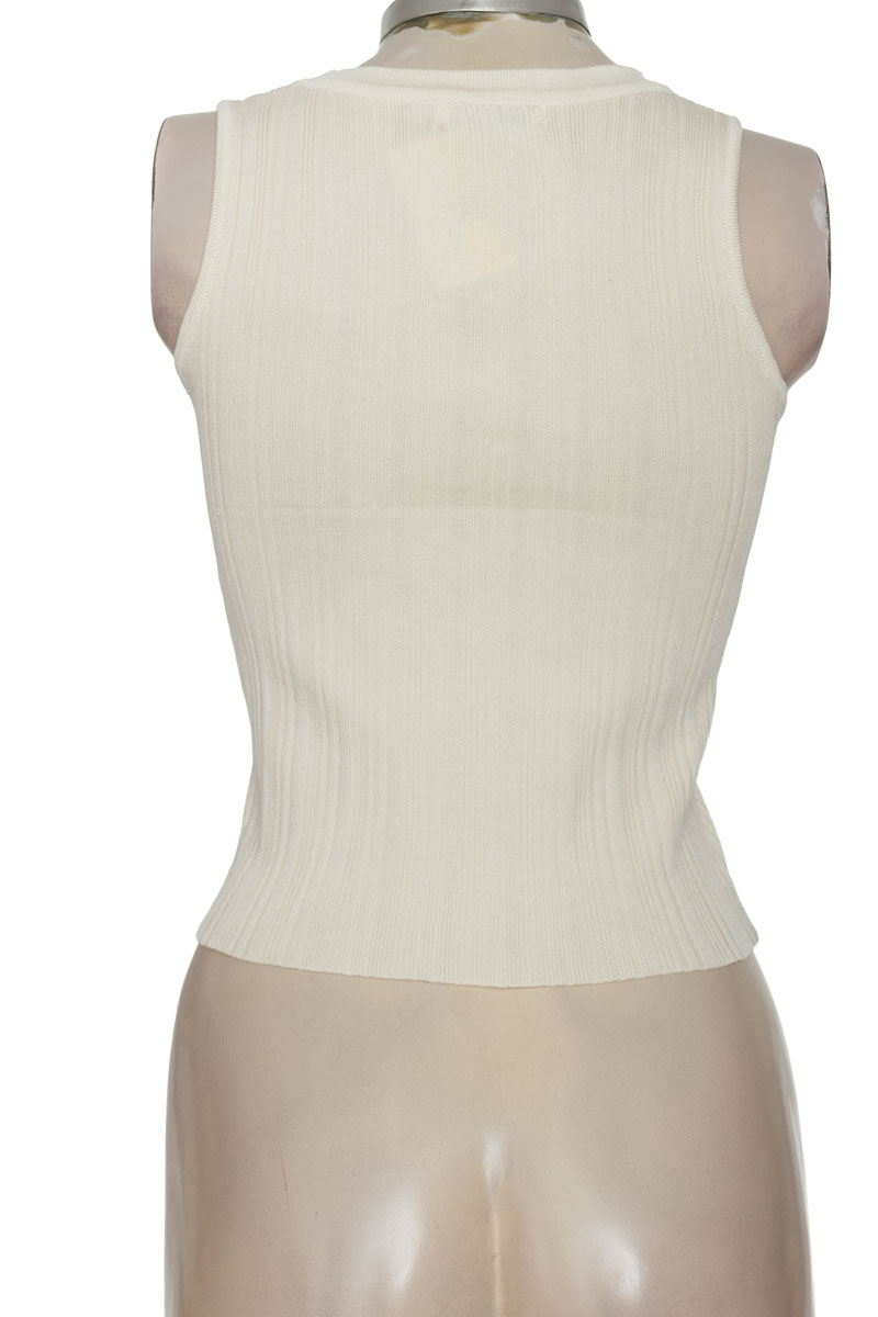 Top / Camiseta color Beige - Forever 