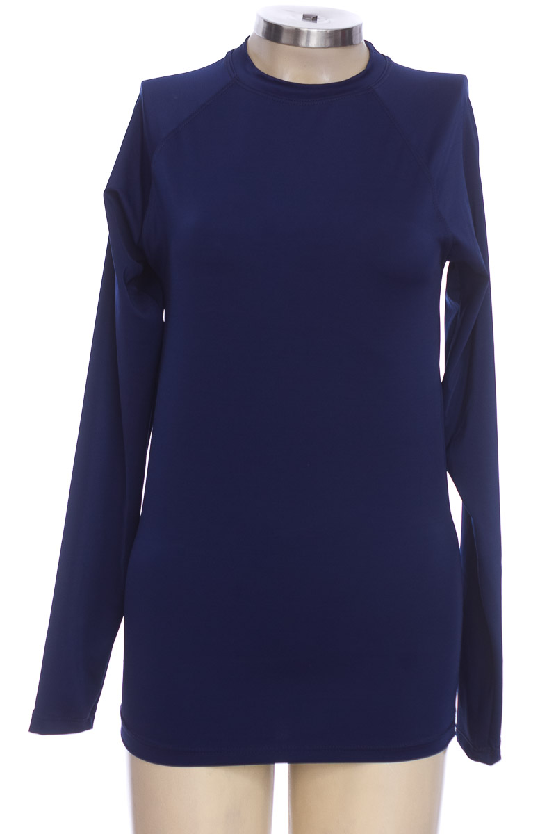 Ropa Deportiva / Salida de Baño color Azul - Closeando talla M de ...