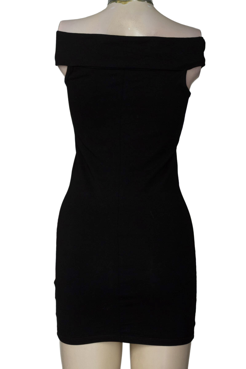 Vestido / Enterizo color Negro - MATTELSA