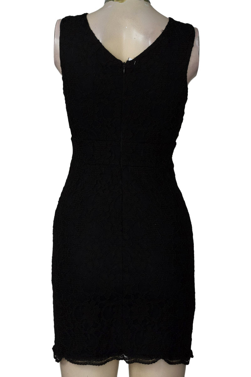 Vestido / Enterizo color Negro - The Color Wear