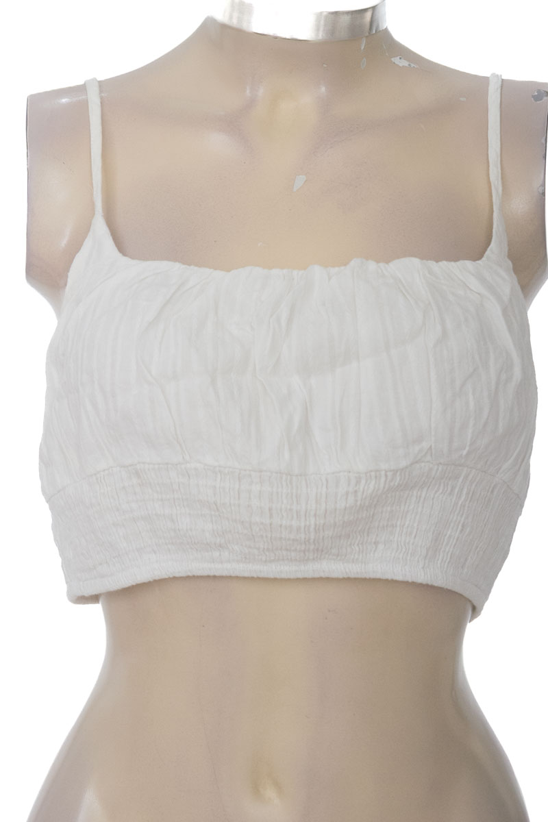 Top / Camiseta color Blanco - HYFVE HYFVE HYFVE