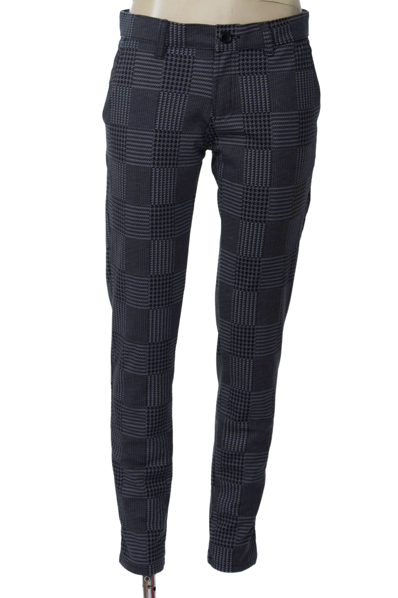 Pantalón color Azul - Closeando