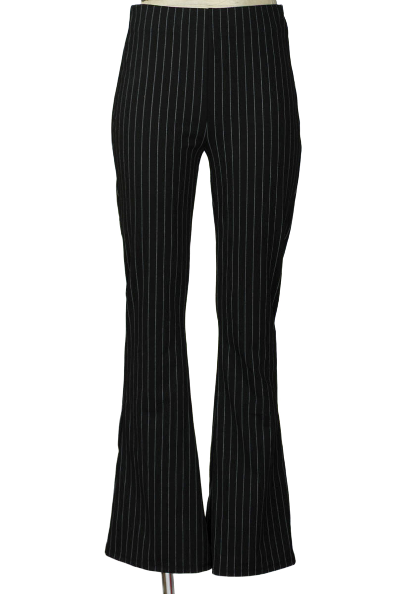 Pantalones color Negro - Divided by H&M