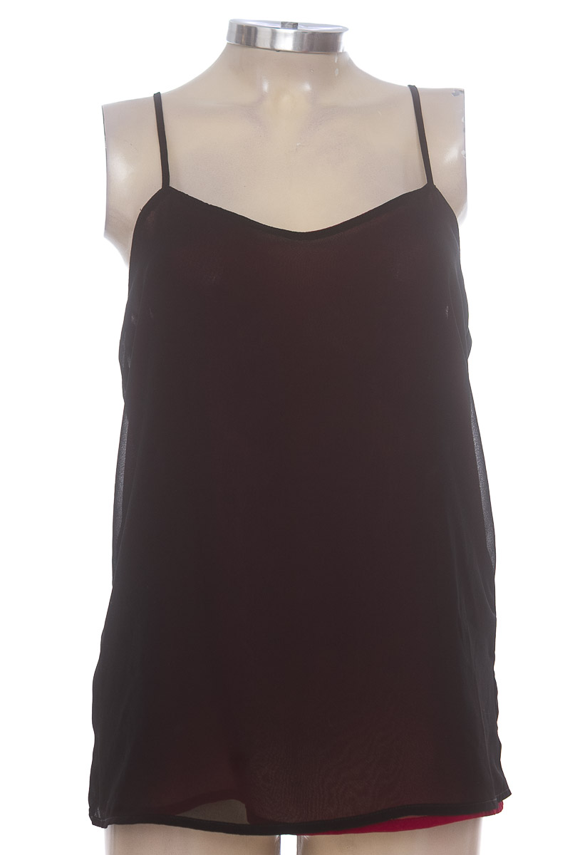 Top / Camiseta color Negro - Leonisa