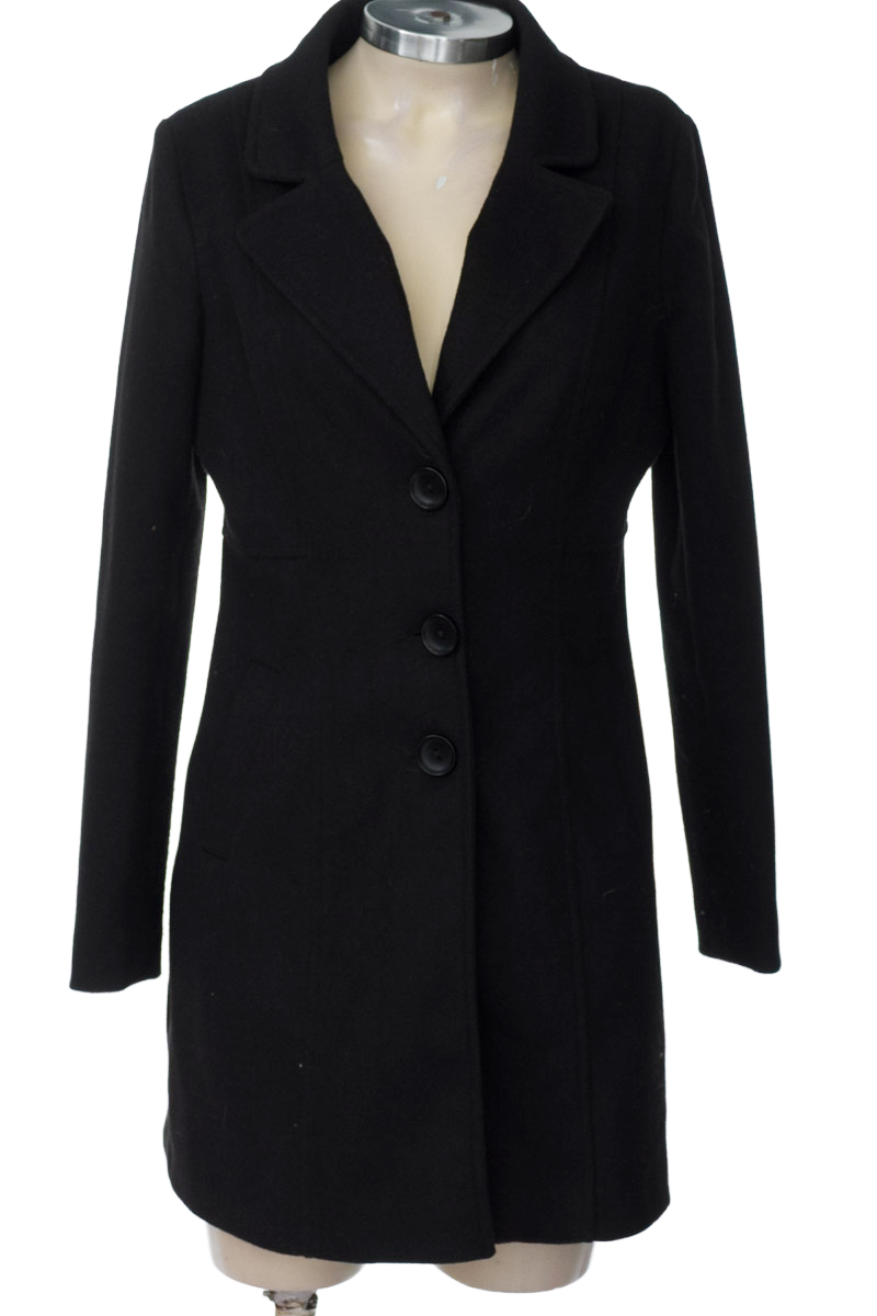 Chaqueta / Abrigo color Negro - Closeando