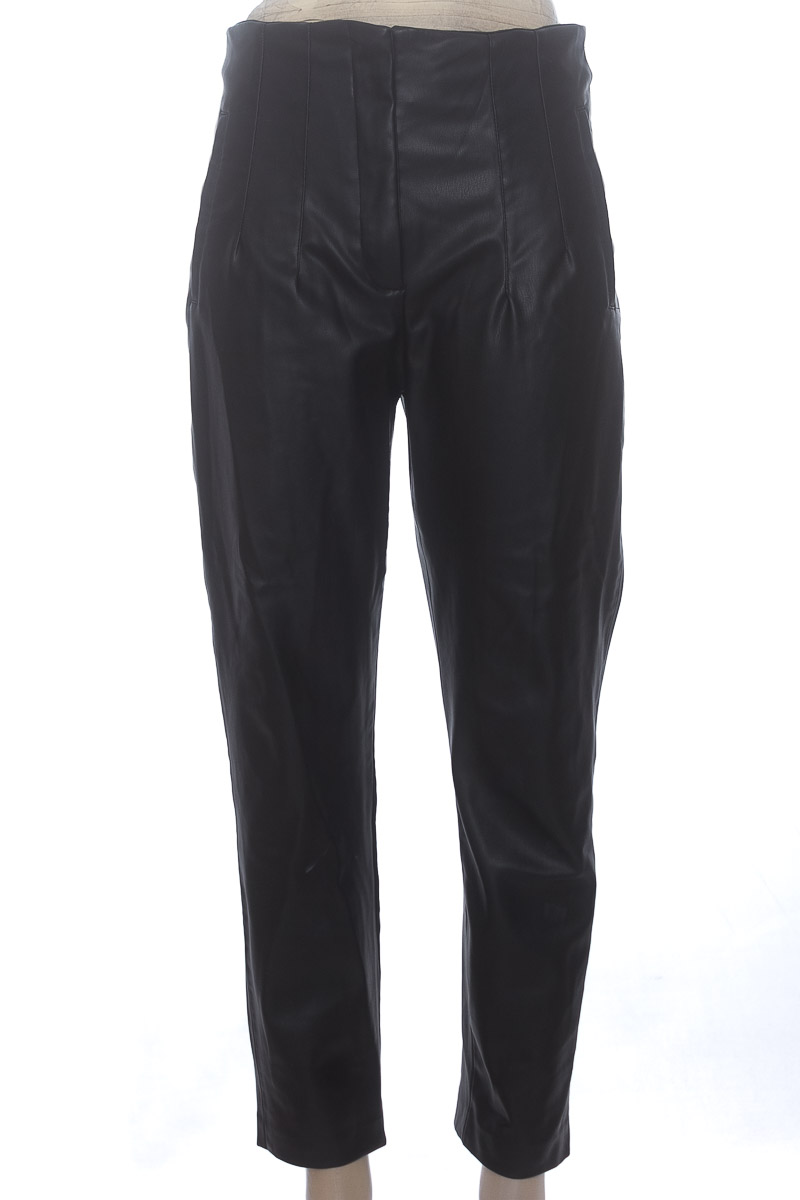 Pantalones color Negro - Zara