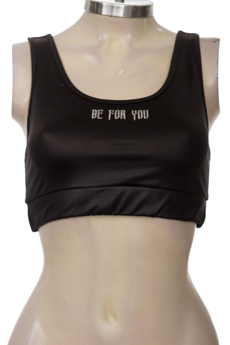 Ropa Deportiva / Salida de Baño color Negro - Closeando