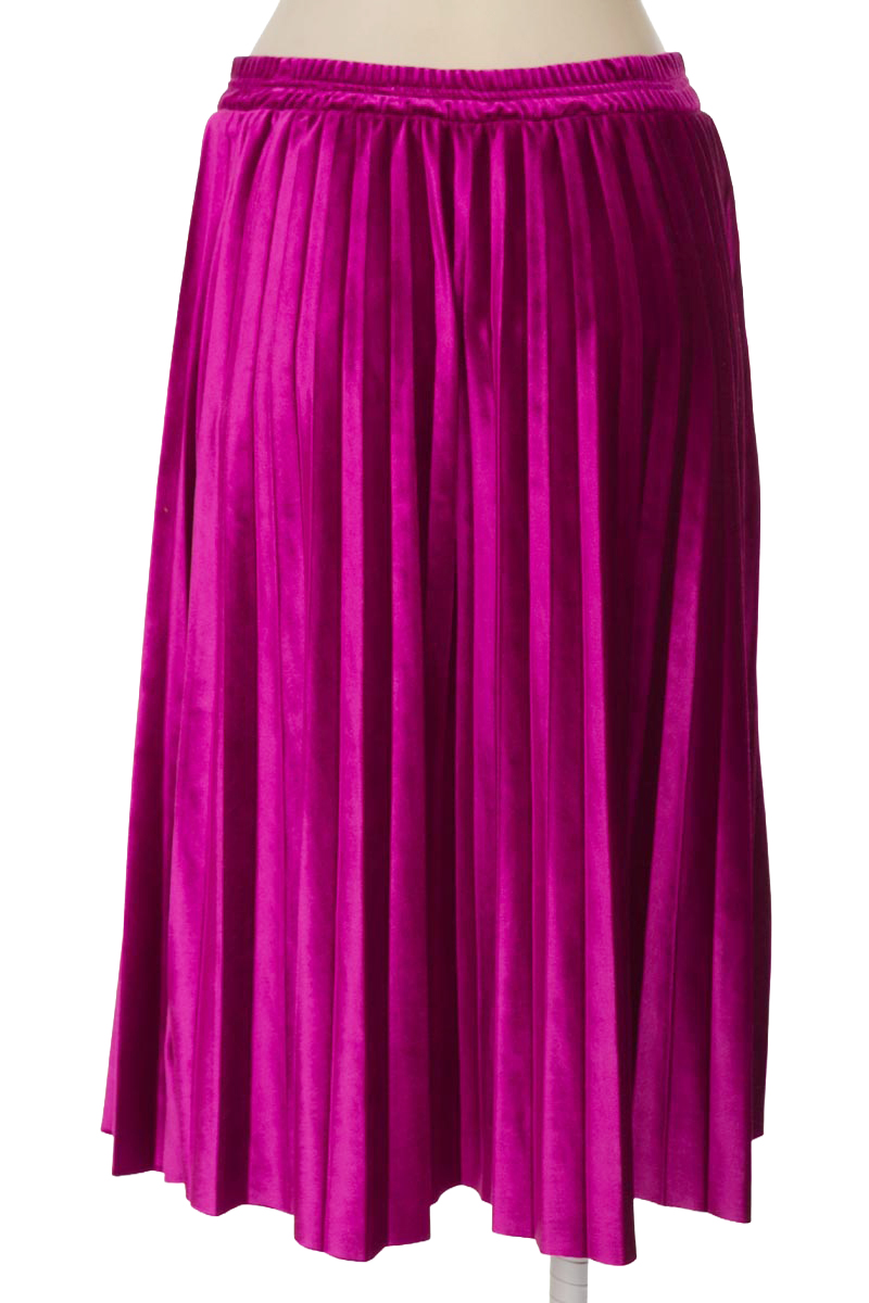 Falda color Fucsia - Closeando