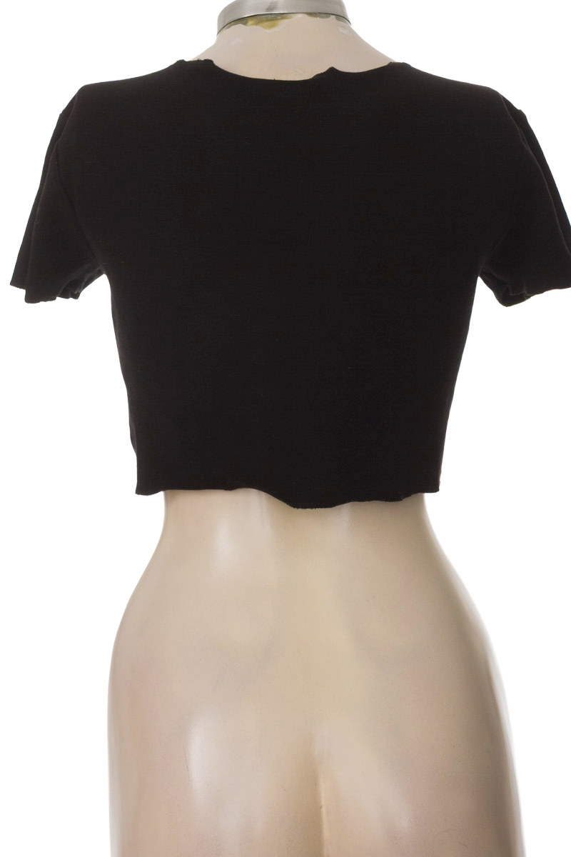 Top / Camiseta color Negro - Zara