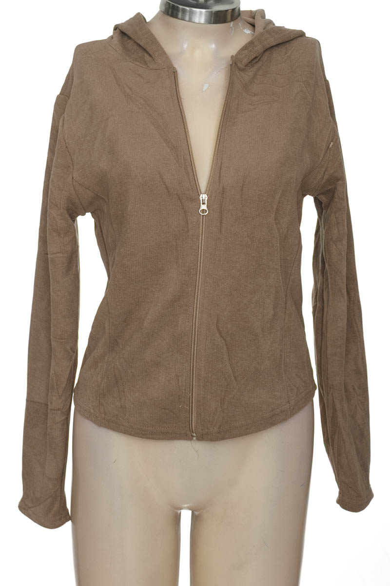 Chaqueta / Abrigo color Gris - Closeando