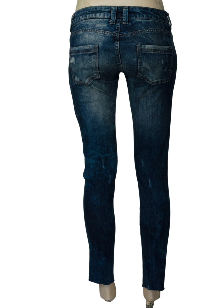 Pantalones color Azul - Zara