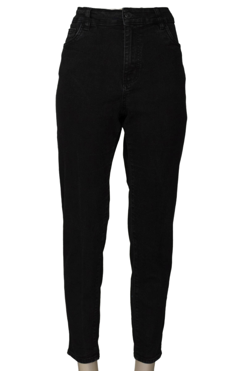 Pantalones color Negro - Rifle