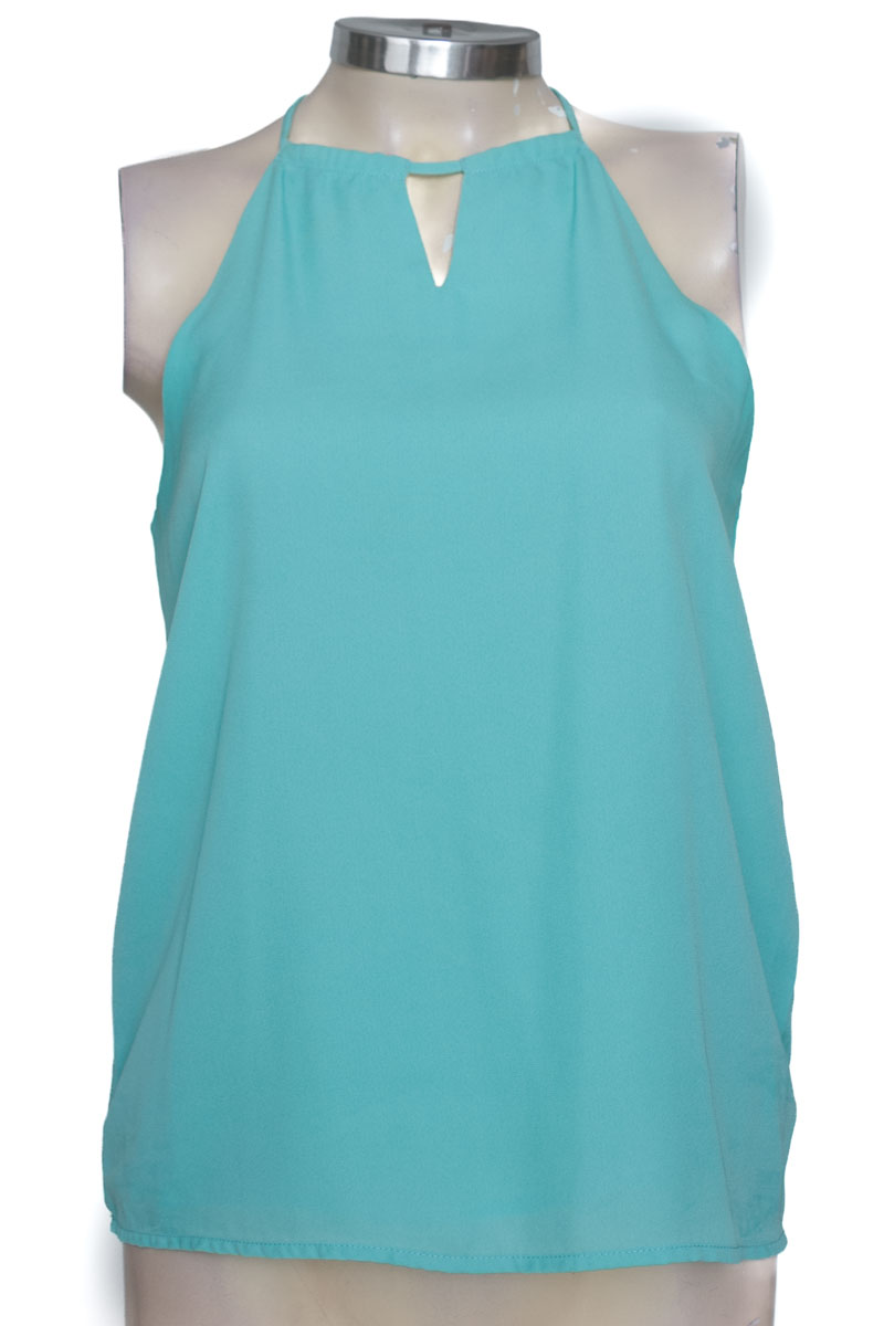 Top / Camiseta color Aguamarina - Finn & Grace