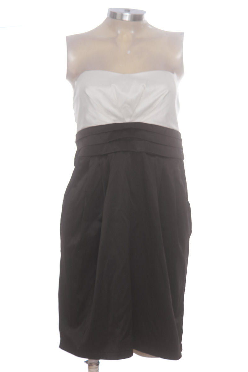 Vestido / Enterizo color Negro - Closeando