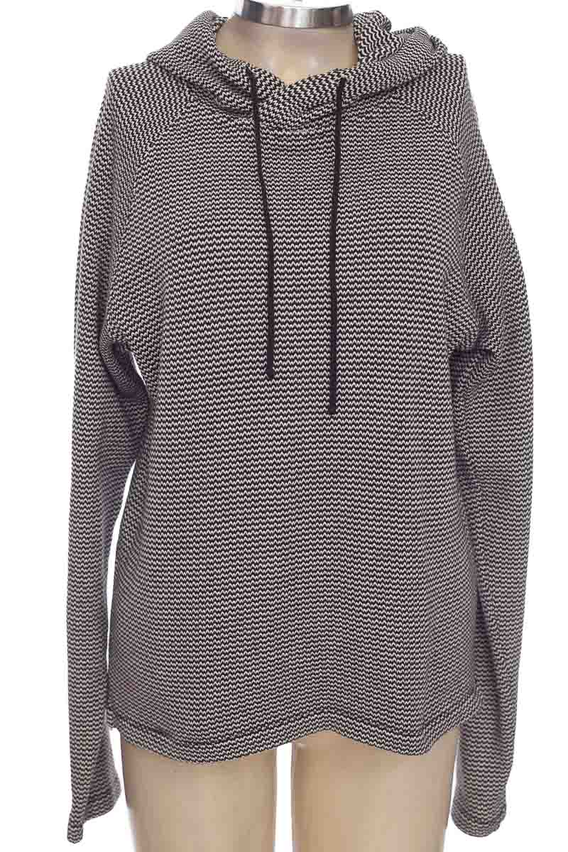 Sweater color Negro - Facol talla S de Segunda Mano | Closeando