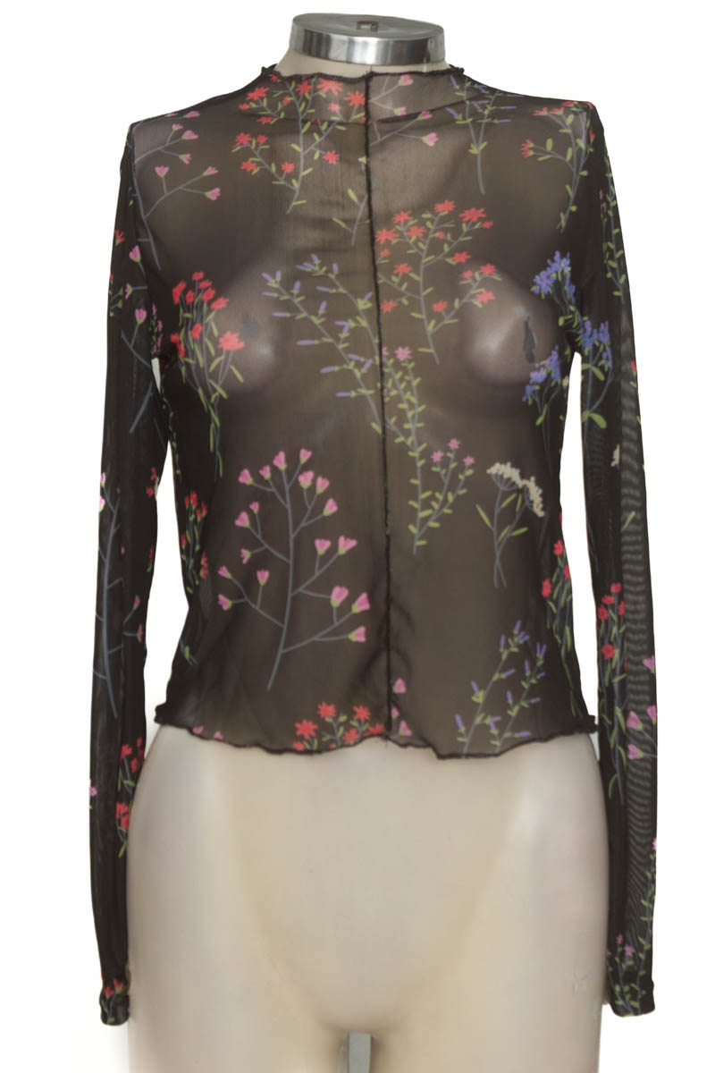 Top / Camiseta color Negro - Mercedes Campuzano