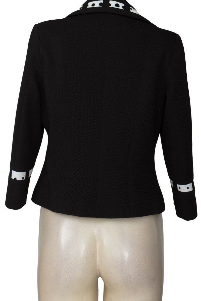 Chaqueta / Abrigo color Negro - Lindas y Bellas