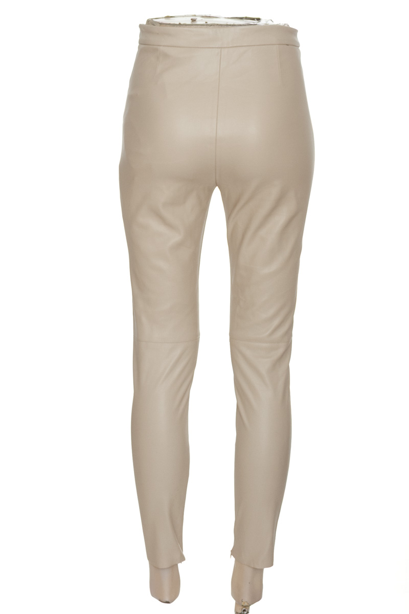 Pantalones color Beige - Zara