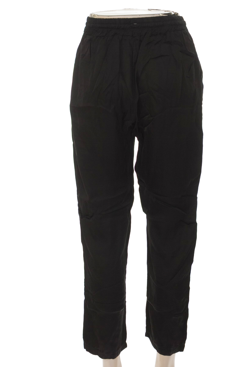 Pantalones color Negro - Closeando