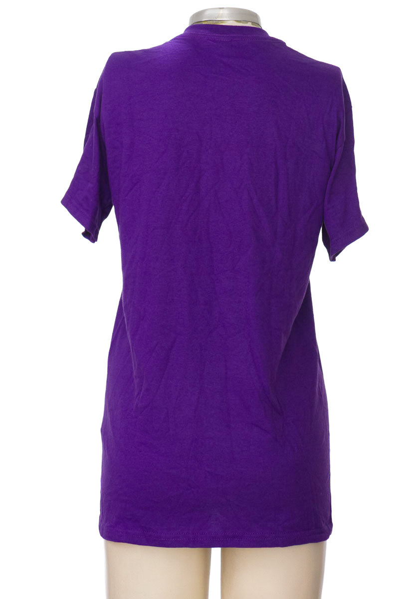 Top / Camiseta color Morado - Gildan