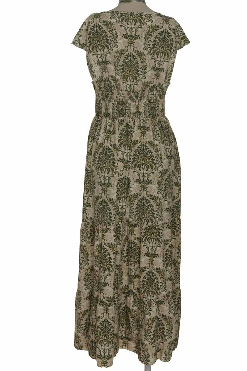 Vestido / Enterizo color Verde - Closeando