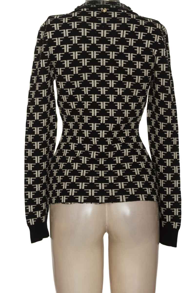 Sweater color Negro - Studio F