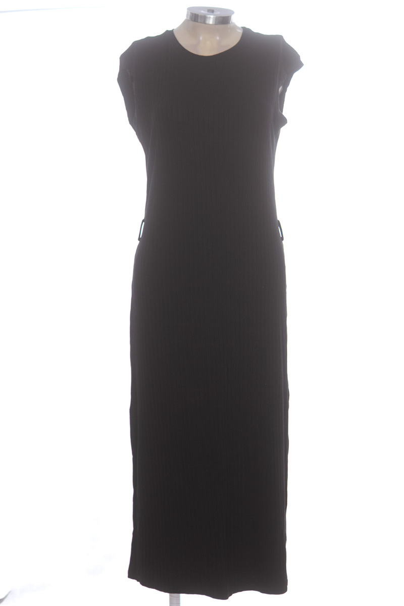 Vestido / Enterizo color Negro - Arkitect