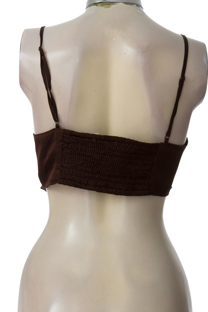 Top / Camiseta color Café - Divided by H&M