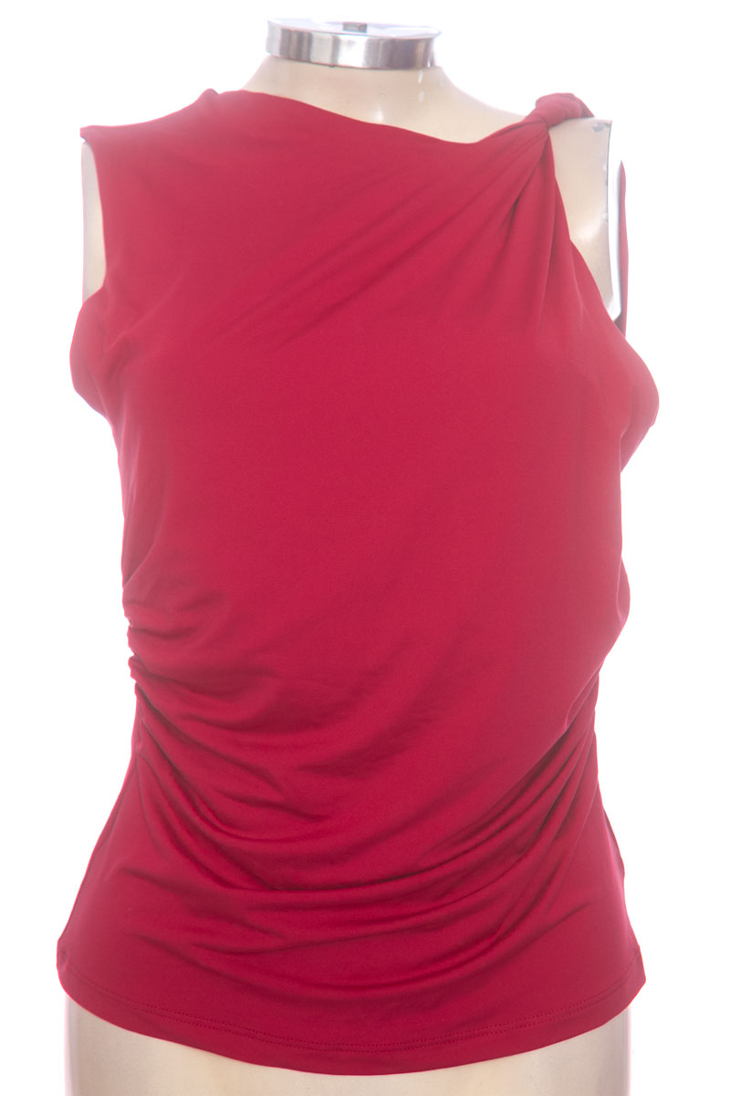 Top / Camiseta color Vinotinto - Basement