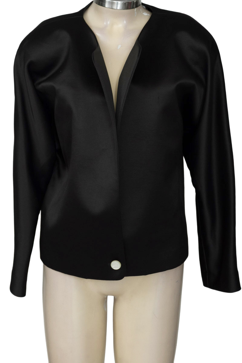 Chaqueta / Abrigo color Negro - Closeando