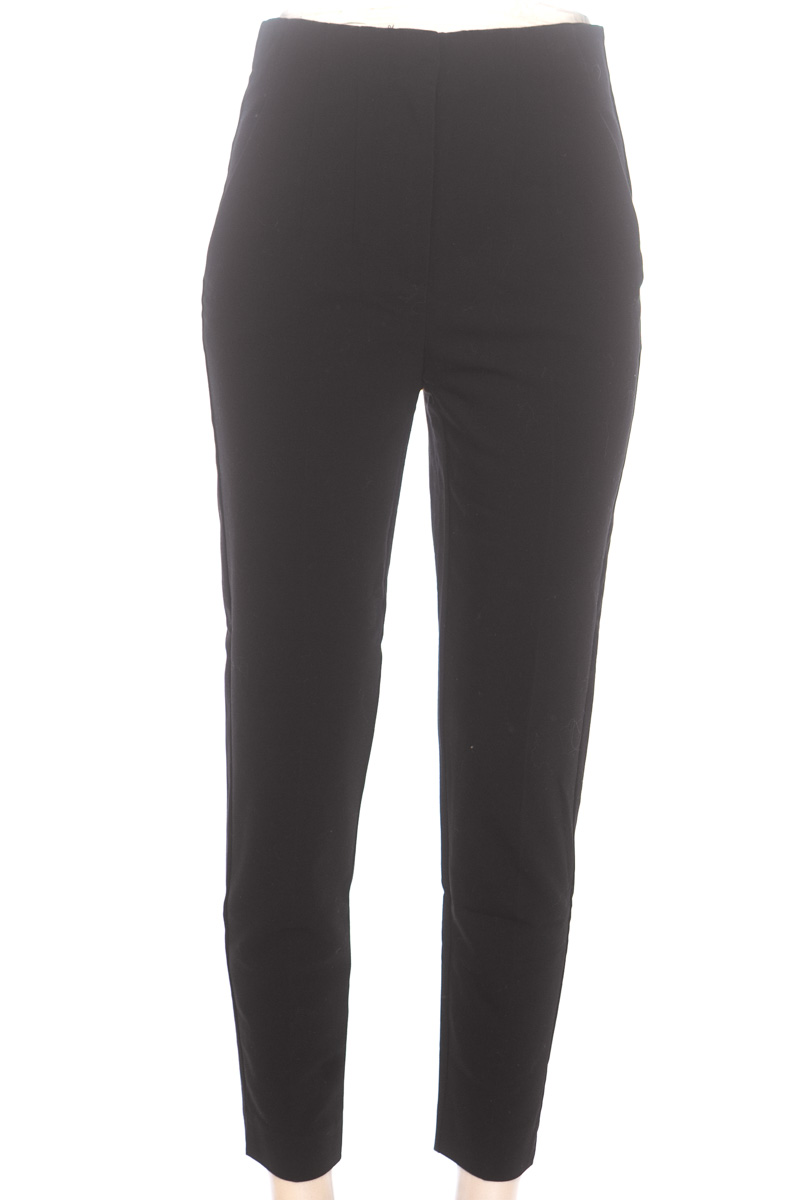Pantalones color Negro - Basement