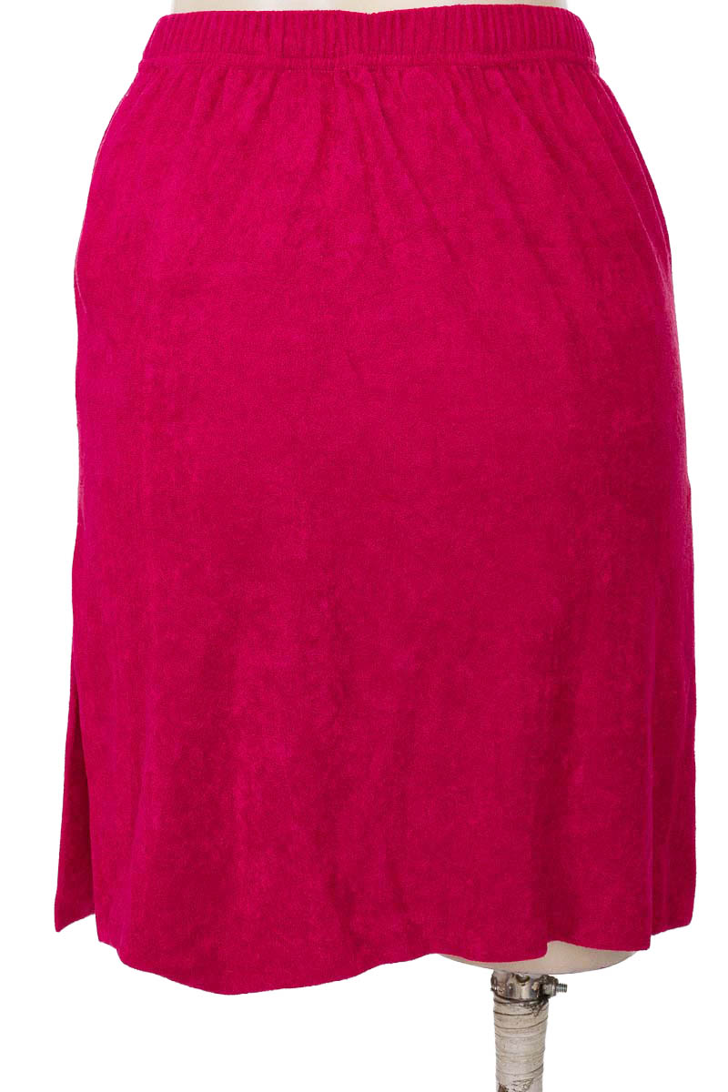 Falda color Vinotinto - Closeando