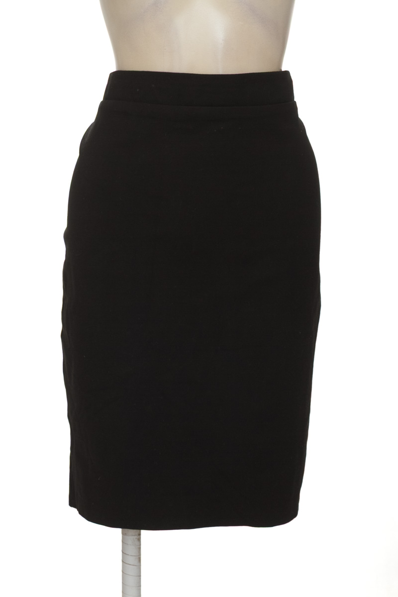 Falda color Negro - MNG