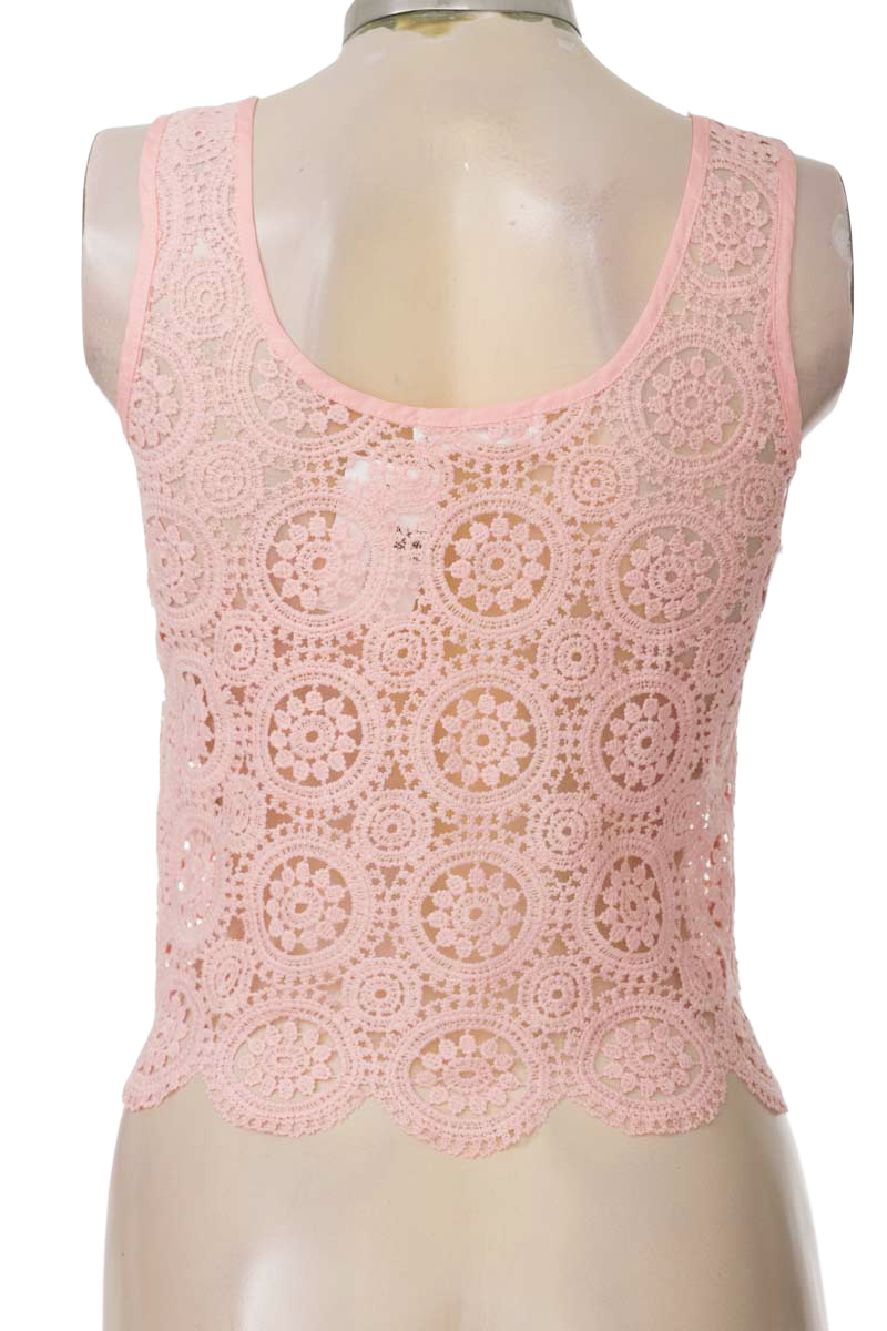 Top / Camiseta color Rosado - Follow me 