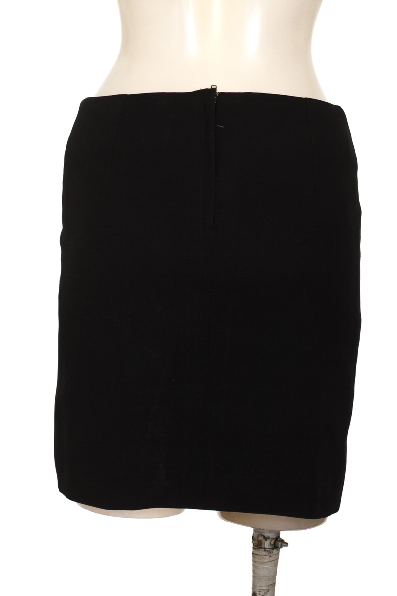 Falda color Negro - Closeando