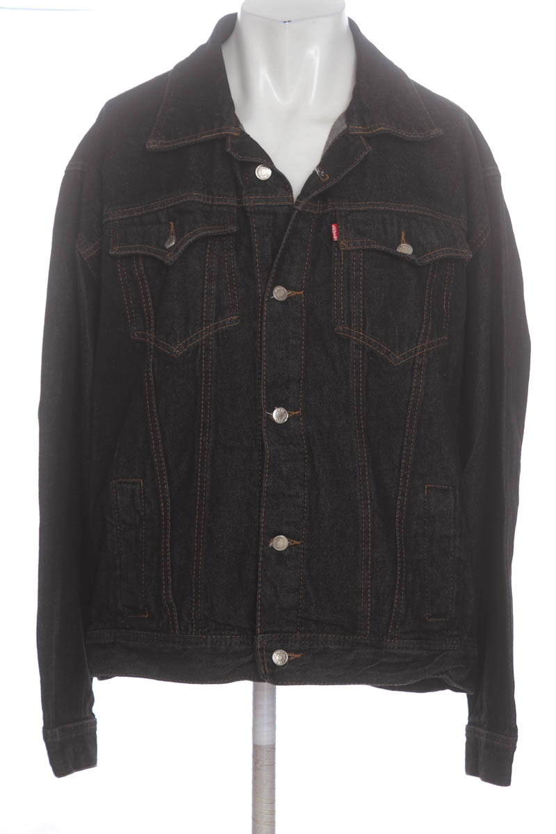 Chaqueta color Negro - Closeando