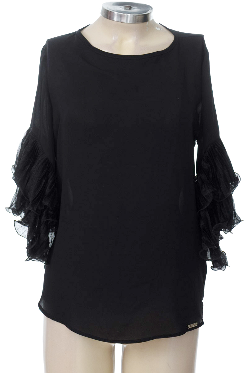 Blusa color Negro - Closeando