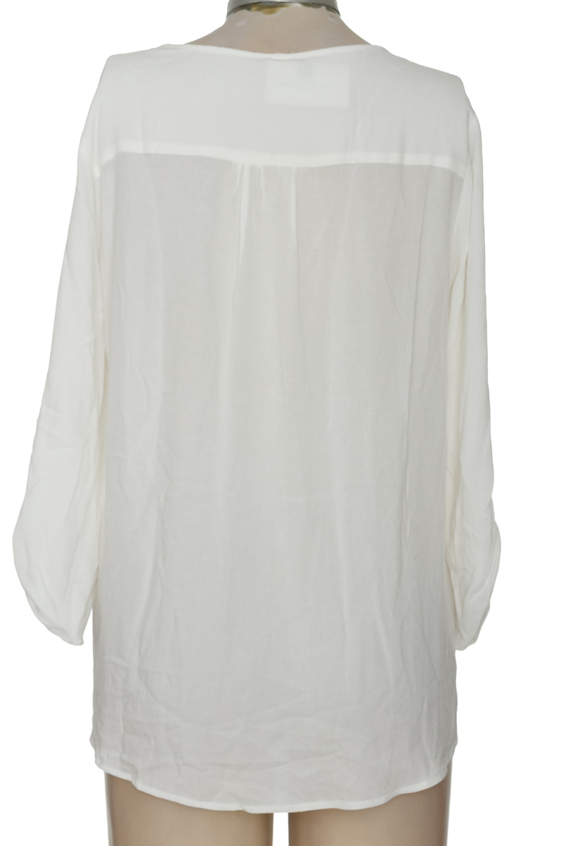 Top / Camiseta color Beige - Stradivarius