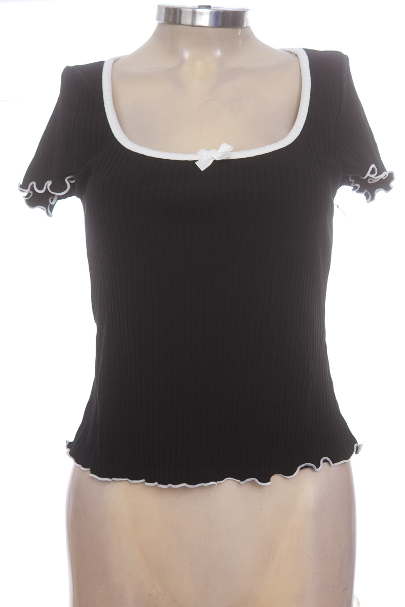 Top / Camiseta color Negro - Divided by H&M