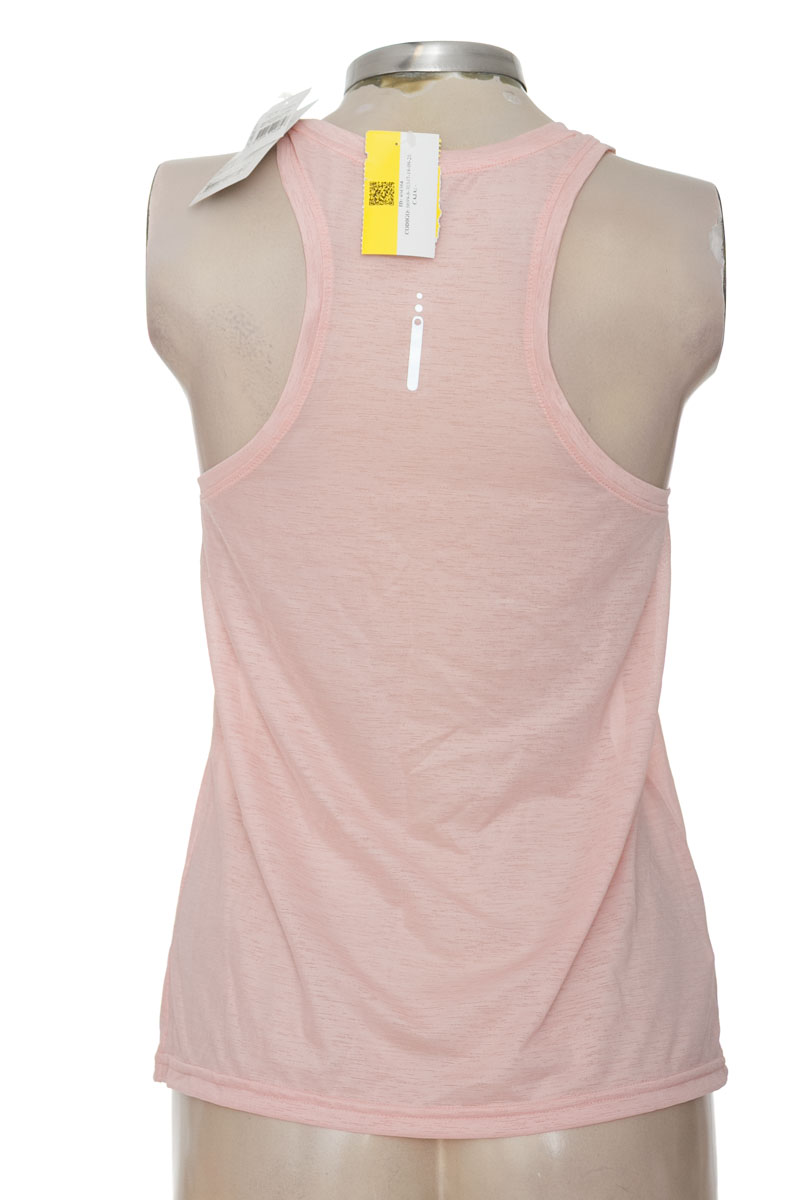 Ropa Deportiva / Salida de Baño color Rosado - Punto Blanco