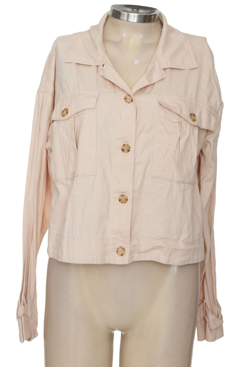Chaqueta / Abrigo color Beige - Forever 21