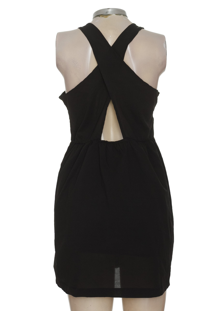 Vestido / Enterizo color Negro - Closeando