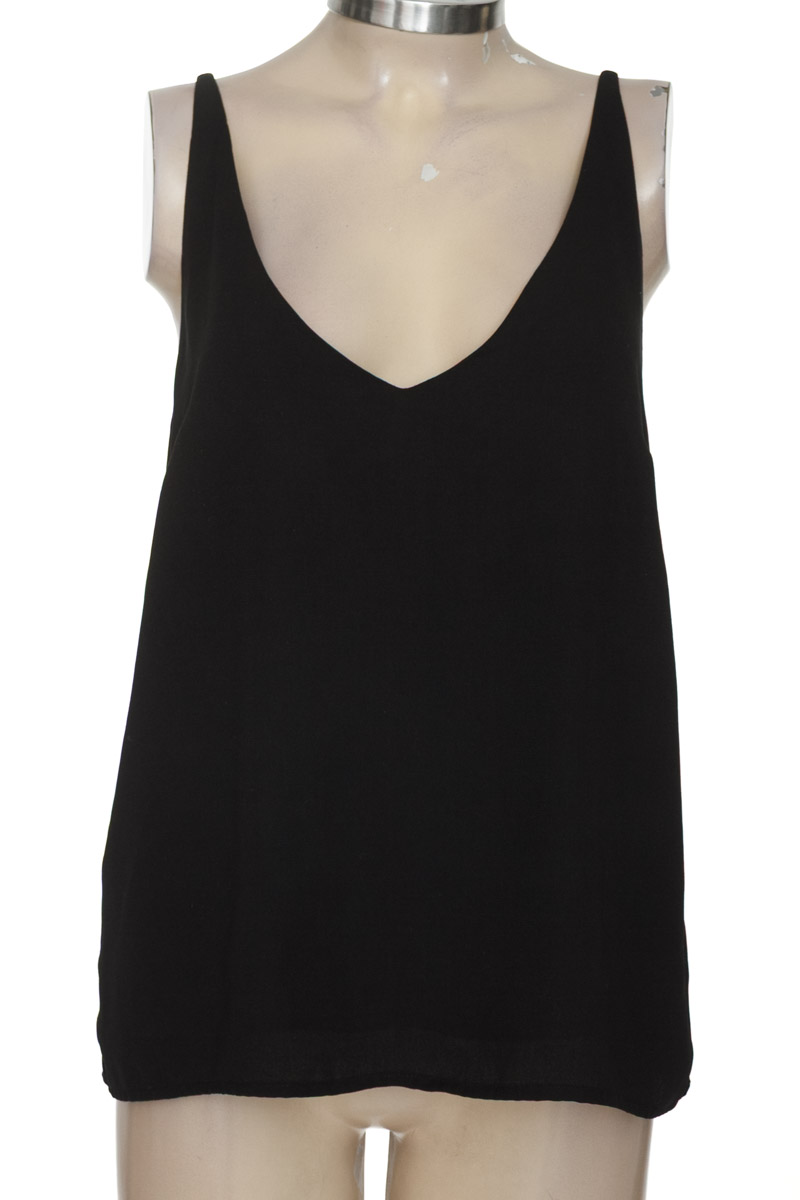 Top / Camiseta color Negro - A.new day