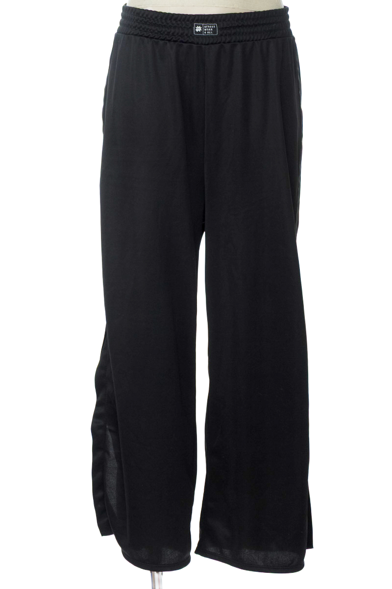 Pantalones color Negro - Real Human