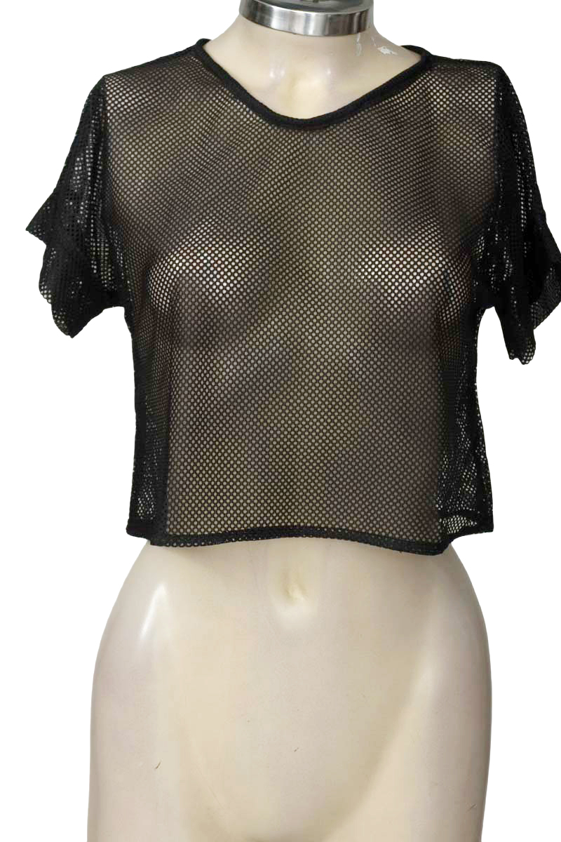 Top / Camiseta color Negro - Closeando