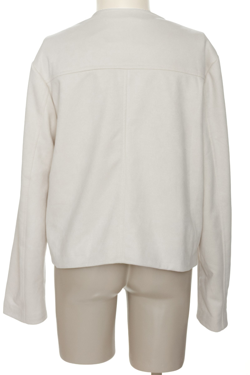 Chaqueta / Abrigo color Blanco - PATPRIMO