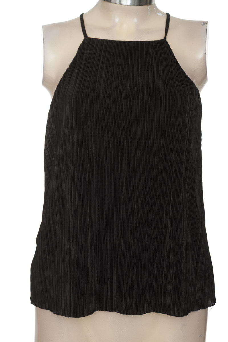 Top / Camiseta color Negro - Stradivarius